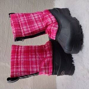 Northside Thermopile Black Pink Plaid Upper Zipper Front Step In Snow Boot Shoe